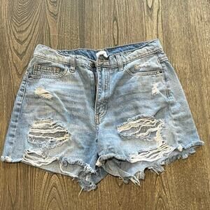 Sneak Peak Mom Shorts High Rise Distressed Raw Hem Denim Light Wash Blue Size M